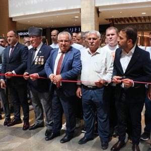 “İrade Bizim, Zafer Bizim” Temalı Resim Sergimizi Ziyaretçilerimizle Buluşturduk - fotoğraf 4