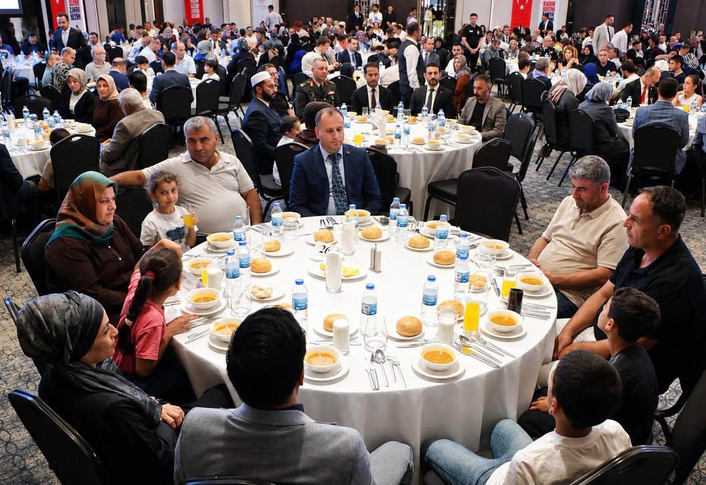 15 Temmuz Vesilesiyle Aziz Şehitlerimizin Kıymetli Aileleri ve Kahraman Gazilerimizle Yemekte Buluştuk