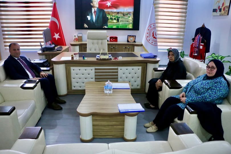 Aile ve Toplum Hizmetleri Genel Müdür Yardımcımız Samiye KORKMAZ ve Daire Başkanımız Esra YAMAN ,İl Müdürlüğümüzü Ziyaret Etti