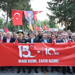 Amasya'da 15 Temmuz Demokrasi ve Millî Birlik Günü Kapsamında "Millî İrade Yürüyüşü" Gerçekleştirildi - fotoğraf 1