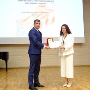 “Geçmişten Geleceğe Mektuplarla Bir Araya” Projesi Duygu Dolu Bir Kapanış Programıyla Tamamlandı - fotoğraf 8