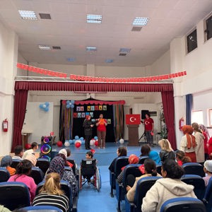 Engelsiz Yaşam Merkezi'nde 23 Nisan Coşkusu - fotoğraf 3