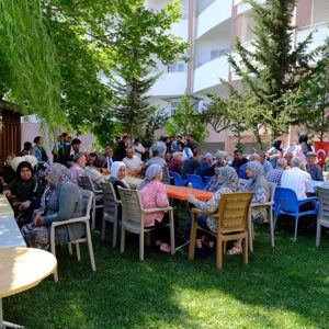 Şehit Hakan Duyğal Huzurevimizde Aşure Programı Düzenlendi - fotoğraf 4