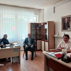 İl Müdürümüz Dr. Cengiz Maden'den Gümüşhane Sosyal Hizmet Merkezi Müdürlüğüne Ziyaret - fotoğraf 3