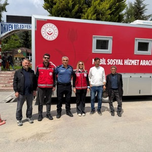 Sosyal Hizmet Mobil Aracı Dikmen ve Gerze'de Vatandaşlarla Buluştu - fotoğraf 1