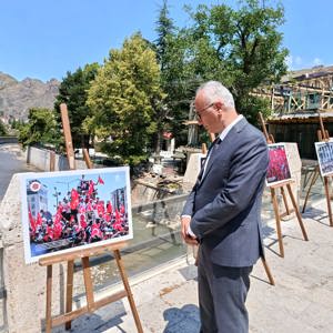 İl Müdürümüz Sayın Dr. Cengiz MADEN, Çocuklarımızla Birlikte 15 Temmuz Fotoğraf Sergisini Ziyaret Etti - fotoğraf 11