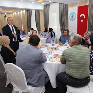 Şehit Ailelerimiz ve Gazilerimiz Onuruna Yemek Programı Düzenlendi. - fotoğraf 10