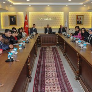 Başarılı Öğrenciler Tablet ve Telefonla Ödüllendirildi - fotoğraf 3
