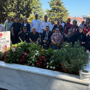 Akçakoca'da Şehitlerimizin Kabirleri Dualarla Ziyaret Edildi. - fotoğraf 5