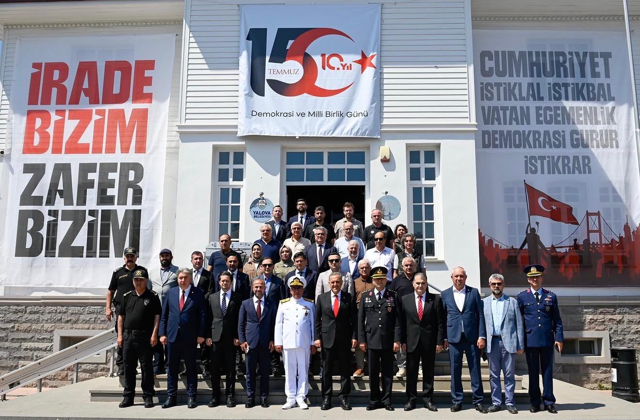 15 Temmuz Demokrasi ve Millî Birlik Günü Fotoğraf Sergisi Ziyaret Edildi