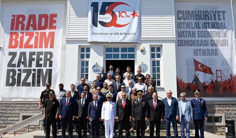 15 Temmuz Demokrasi ve Millî Birlik Günü Fotoğraf Sergisi Ziyaret Edildi