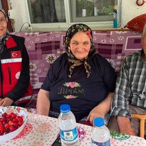 15 Temmuz Anma Etkinlikleri Kapsamında Şehit Aileleri Ziyaret Edildi - fotoğraf 1