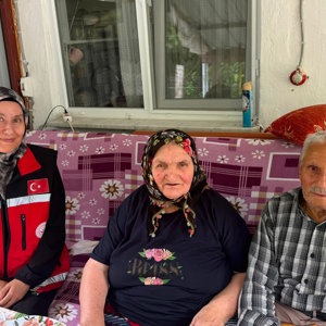 15 Temmuz Anma Etkinlikleri Kapsamında Şehit Aileleri Ziyaret Edildi - fotoğraf 3