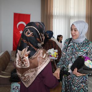 Anneler Günü Kapsamında Anlamlı Buluşma Gerçekleştirildi - fotoğraf 4