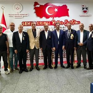 Gazi ve Şehit Aileleri Derneklerinden İl Müdürümüze Ziyaret - fotoğraf 2