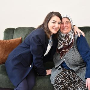 İl Müdürümüz Sayın Çiğdem AÇIKYILDIZ KAZEL, 18-24 Mart Yaşlılara Saygı Haftası münasebetiyle, Ramazan Bayramında ziyaret gerçekleştirdi. - fotoğraf 1