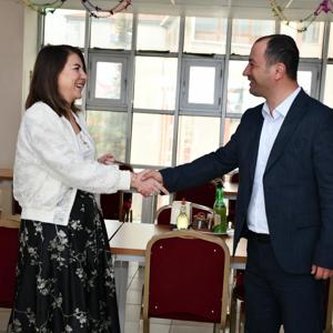 İl Müdürümüz Sayın Çiğdem AÇIKYILDIZ KAZEL, Ramazan Bayramı sonrası çalışma arkadaşlarımızla bir araya gelerek onların ve ailelerinin geçmiş bayramlarını kutladı. - fotoğraf 2