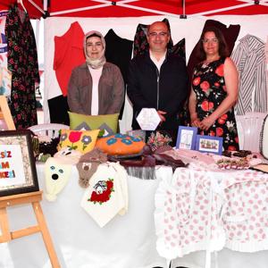 Turizm Haftası etkinlikleri kapsamında ilimizde kurulan stantlar ziyaret edildi. - fotoğraf 3