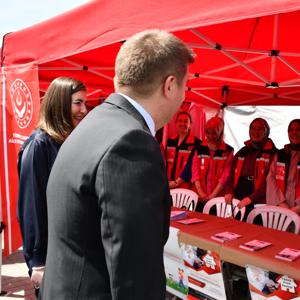 Turizm Haftası etkinlikleri kapsamında ilimizde kurulan stantlar ziyaret edildi. - fotoğraf 1