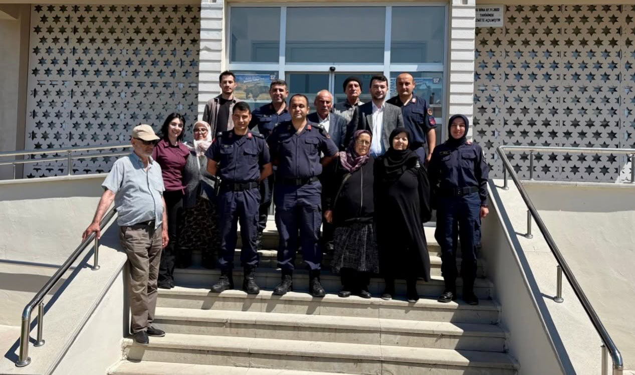 Büyüklerimizden Tosya İlçe Jandarma Komutanlığı Ziyareti