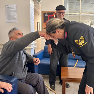 Jandarmamızdan Büyüklerimize Vefa Ziyareti - fotoğraf 3