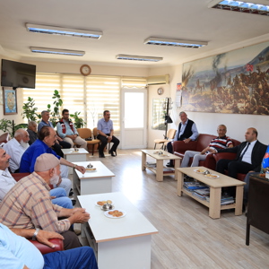 İl Müdürümüz Sayın Abdulhalim Ünalan Muharip Gaziler Derneği Erzincan Şubesini ziyaret ederek kahraman gazilerimizle bir araya geldi. - fotoğraf 3