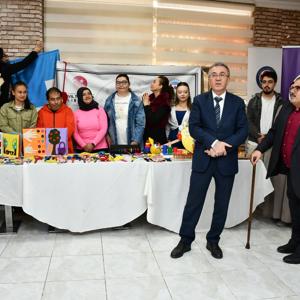 “Elden Kalbe Engelsiz Oyuncak Projesi” kapsamında Tüm Engelliler ve Engelsiz Yaşamı Destekleme Derneği tarafından düzenlenen Kapanış Sergisi ziyaret edildi.“Elden Kalbe Engelsiz Oyuncak Projesi” kapsamında Tüm Engelliler ve Engelsiz Yaşamı Destekleme Derneği tarafından düzenlenen Kapanış Sergisi ziyaret edildi. - fotoğraf 3