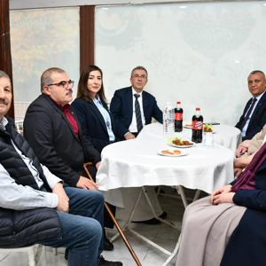 “Elden Kalbe Engelsiz Oyuncak Projesi” kapsamında Tüm Engelliler ve Engelsiz Yaşamı Destekleme Derneği tarafından düzenlenen Kapanış Sergisi ziyaret edildi.“Elden Kalbe Engelsiz Oyuncak Projesi” kapsamında Tüm Engelliler ve Engelsiz Yaşamı Destekleme Derneği tarafından düzenlenen Kapanış Sergisi ziyaret edildi. - fotoğraf 1