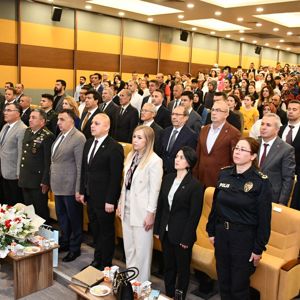 10-16 Mayıs Engelliler Haftası kapsamında, İl Milli Eğitim Müdürlüğü tarafından anlamlı bir program gerçekleştirildi. - fotoğraf 4