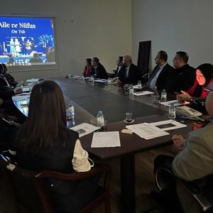 Aile ve Sosyal Hizmetler Bakanlığımız tarafından, 2026-2035 yıllarını kapsayan “Aile ve Nüfus On Yılı Vizyonu” doğrultusunda ilan edilen Millî Aile Haftası kapsamında tanıtım programı gerçekleştirildi. - fotoğraf 1