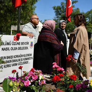 Kurban Bayramı münasebetiyle şehit yakınlarımız ve gazilerimiz ile birlikte Kırıkkale Şehitliği ziyaret edildi. - fotoğraf 1