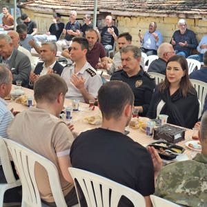 Görevi başında şehadet mertebesine erişen kahraman şehidimiz J. Asb. Kad. Üçvş. Trf. Yusuf ERGÜN adına mevlit programı düzenlendi. - fotoğraf 3