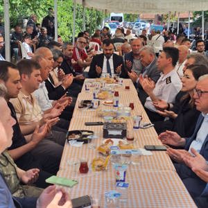 Görevi başında şehadet mertebesine erişen kahraman şehidimiz J. Asb. Kad. Üçvş. Trf. Yusuf ERGÜN adına mevlit programı düzenlendi. - fotoğraf 1