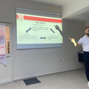 Honaz MYO Kredi ve Yurtlar Kurumu Personeline Yönelik Eğitim Düzenlendi - fotoğraf 2