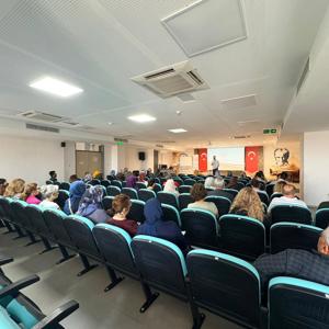 2026 Aile ve Nüfus On Yılı Kapsamında Aile İçi ve Çocuklarla İletişim Eğitimi Verildi - fotoğraf 3