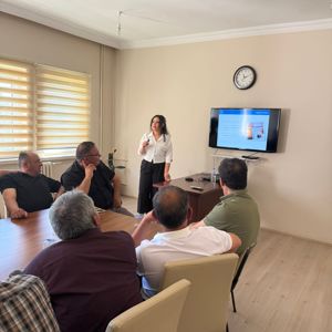 Muhtarlara Yönelik Sosyal Risk Haritası Bilgilendirme Sunumu Gerçekleştirildi - fotoğraf 1