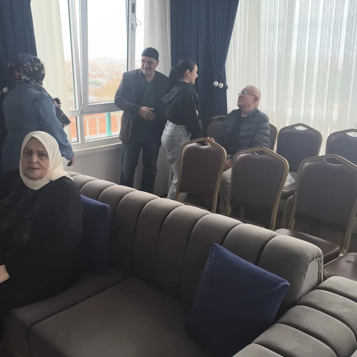 Bakım ve Koruma Altındaki Çocuklarımız, Dr. İsmail Işık Huzurevi Yaşlılarımız  ile Bir Araya Geldi