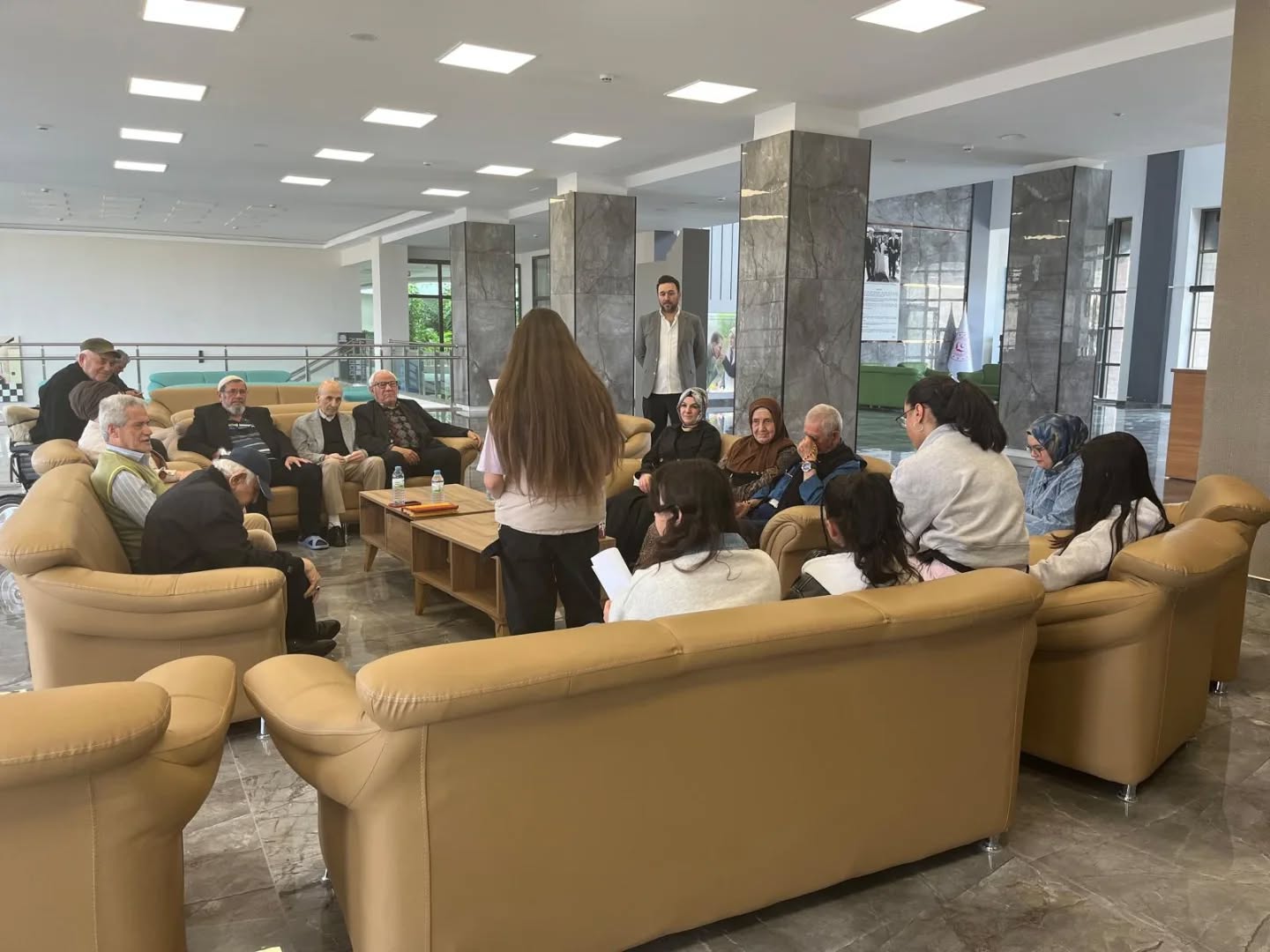 Konya Çocuk Evleri Koordinasyon Merkezi Müdürlüğümüzde Bakım ve Koruma Altında Bulunan Çocuklarımız ile Kıymetli Büyüklerimiz Anlamlı bir Buluşmada bir Araya Geldi