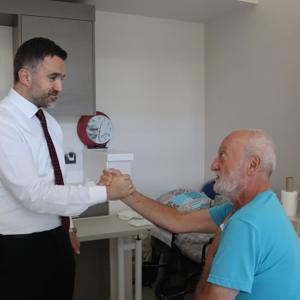 İl Müdürümüz Sn. Ömer Turan, Göztepe Huzurevi Yaşlı Bakım ve Rehabilitasyon Merkezi Müdürlüğümüzü Ziyaret Etti - fotoğraf 1