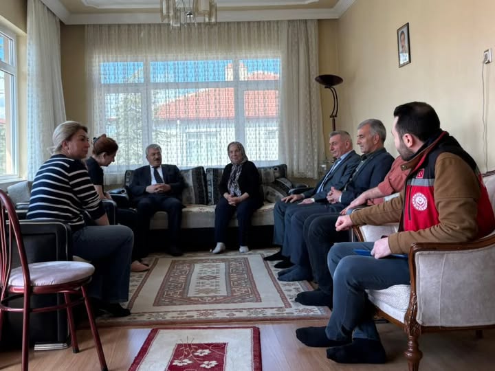 Gazimiz Feyzi Tataroğlu’nun Kederli Ailesine Taziye Ziyaretinde Bulunuldu