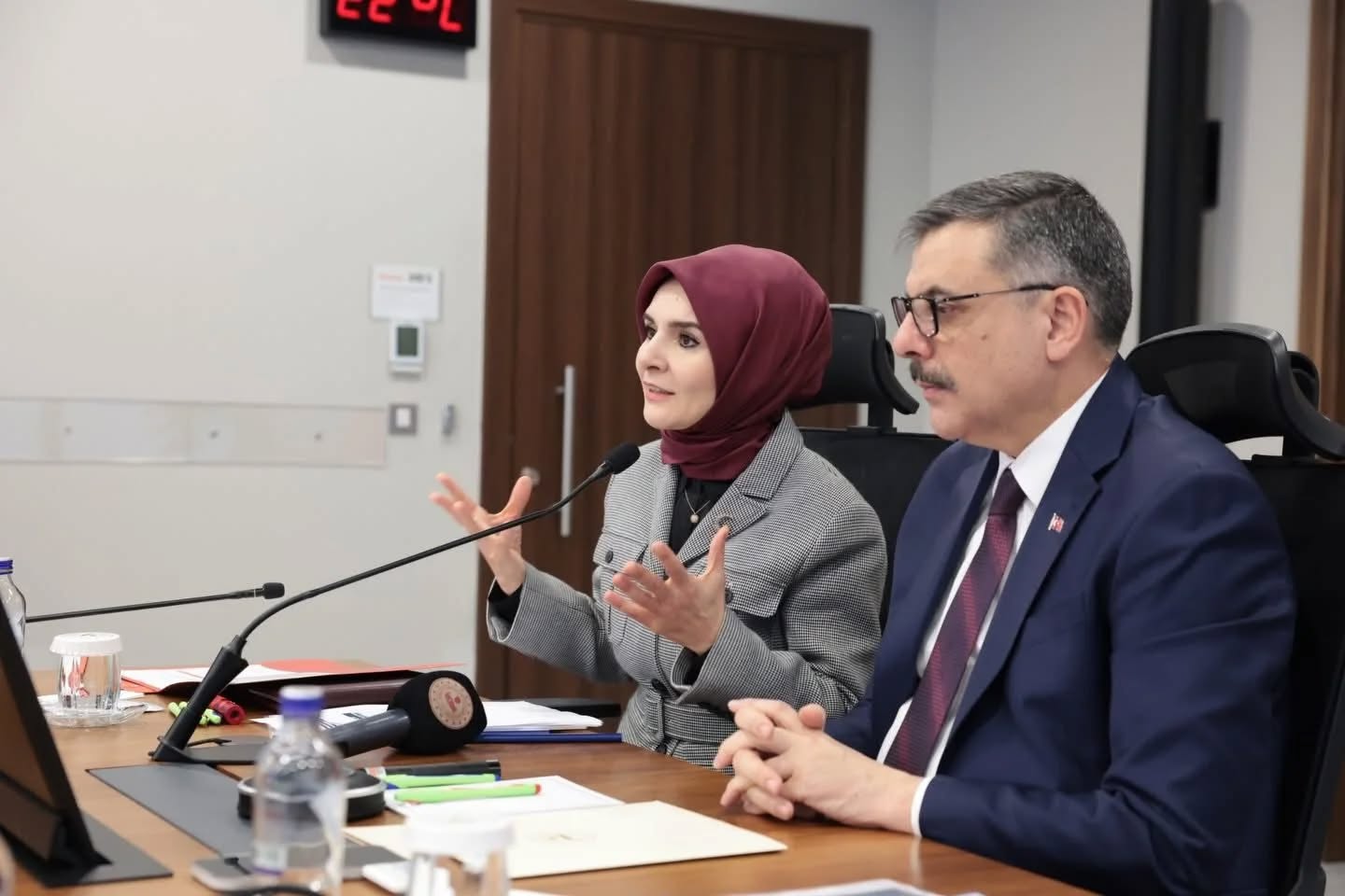 Aile ve Sosyal Hizmetler Bakanımız Sayın Mahinur Özdemir Göktaş ve İçişler Bakanı Sayın Mustafa Çiftçi ile Birlikte 81 İlimizin Valileri ve  81 İl Müdürümüzün de Katıldığı Çevrimiçi bir Toplantı Gerçekleştirildi