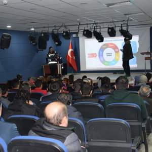 İl Emniyet Müdürlüğü Narkotik Şubesinin fedakar polisleri kurumumuz personellerine seminer düzenlediler - fotoğraf 1