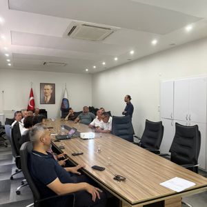 Sarayköy’de Muhtarlara Yönelik Sosyal Risk Haritası ve Kadına Yönelik Şiddetle Mücadele Bilgilendirme Sunumu Gerçekleştirildi - fotoğraf 3