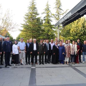 15 Temmuz Şehit Aileleri ve Gazilerimizle Anlamlı Buluşma - fotoğraf 3