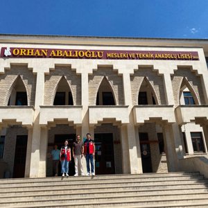 Aile ve Toplum Temelli Sosyal Destek Programı ile “Çocuklar Güvende” Projesi Kapsamında Okul Ziyaretleri Gerçekleştirildi - fotoğraf 1