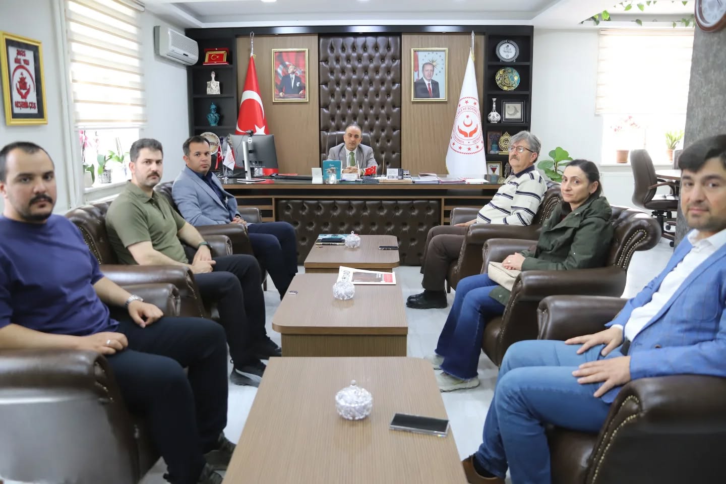 Erişilebilirlik Teknik Değerlendirme Ekibi Üyeleri İl Müdürümüz Arif Topal'ı Makamında Ziyaret Ettiler