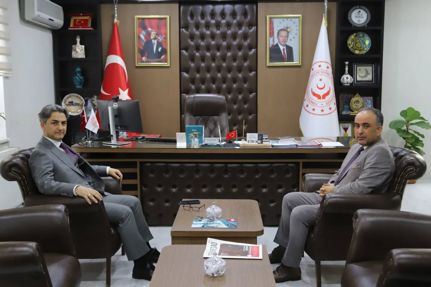 Sayın Vali Yardımcımız Aydın Erdoğan Bey İl Müdürümüz Arif Topal Bey'i Ziyaret Etti