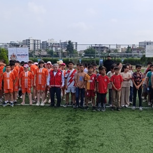 Osmaniye Gençlik ve Spor İl Müdürü Yusuf Çebi’nin ev sahipliğinde düzenlenen Okul Sporları Geleneksel Çocuk Oyunları Şenliği programına İl Müdür Yardımcımız Fatih Palta, kamu kurum ve kuruluşlarının temsilcileri ile sivil toplum kuruluşlarının temsilcileri ve farklı okullardan çocuklar katılım sağlamıştır. - fotoğraf 2
