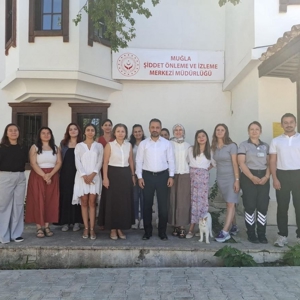 İl Müdürümüz Mahmut SELÇUK, Şiddet Önleme ve İzleme Merkezi (ŞÖNİM) Müdürlüğümüzü ziyaret ederek yürütülen hizmet ve çalışmalar hakkında bilgi aldı.  - fotoğraf 1
