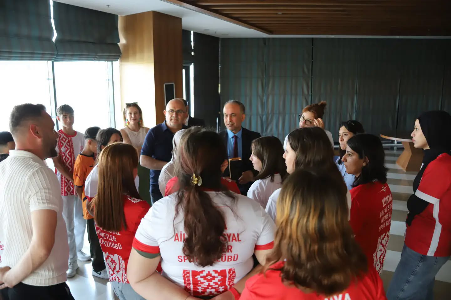 İl Müdürümüz Arif Topal, Sporcularımızla Kahvaltı Programında Bir Araya Geldi
